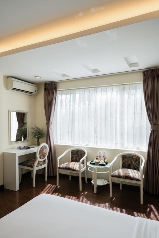 Asian Ruby Center Point & Отель 3*